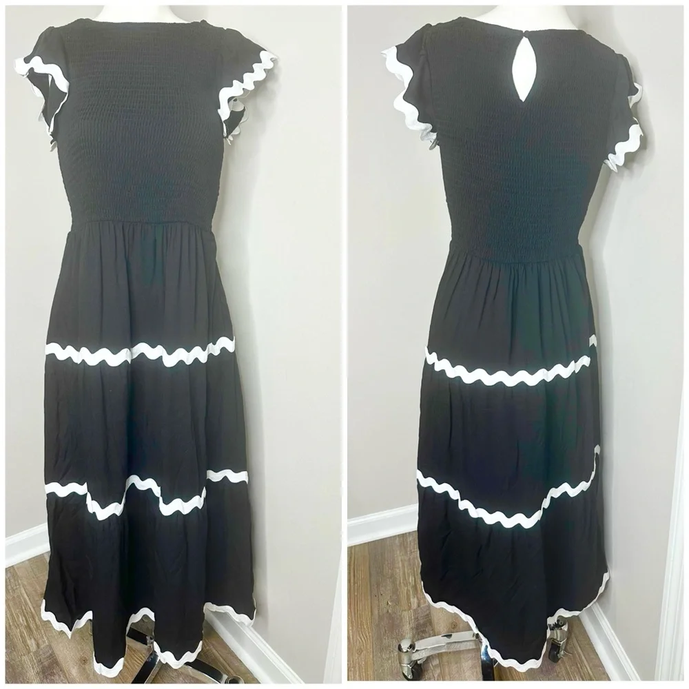 ZESICA Black White Midi Dress with pockets PRELOVED -SMALL - Picture 4 of 7